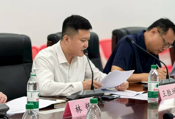 e07957d81c5b0b8407f876fc1d474c29