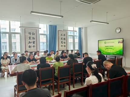 会议室里的人们 AI 生成的内容可能不正确。